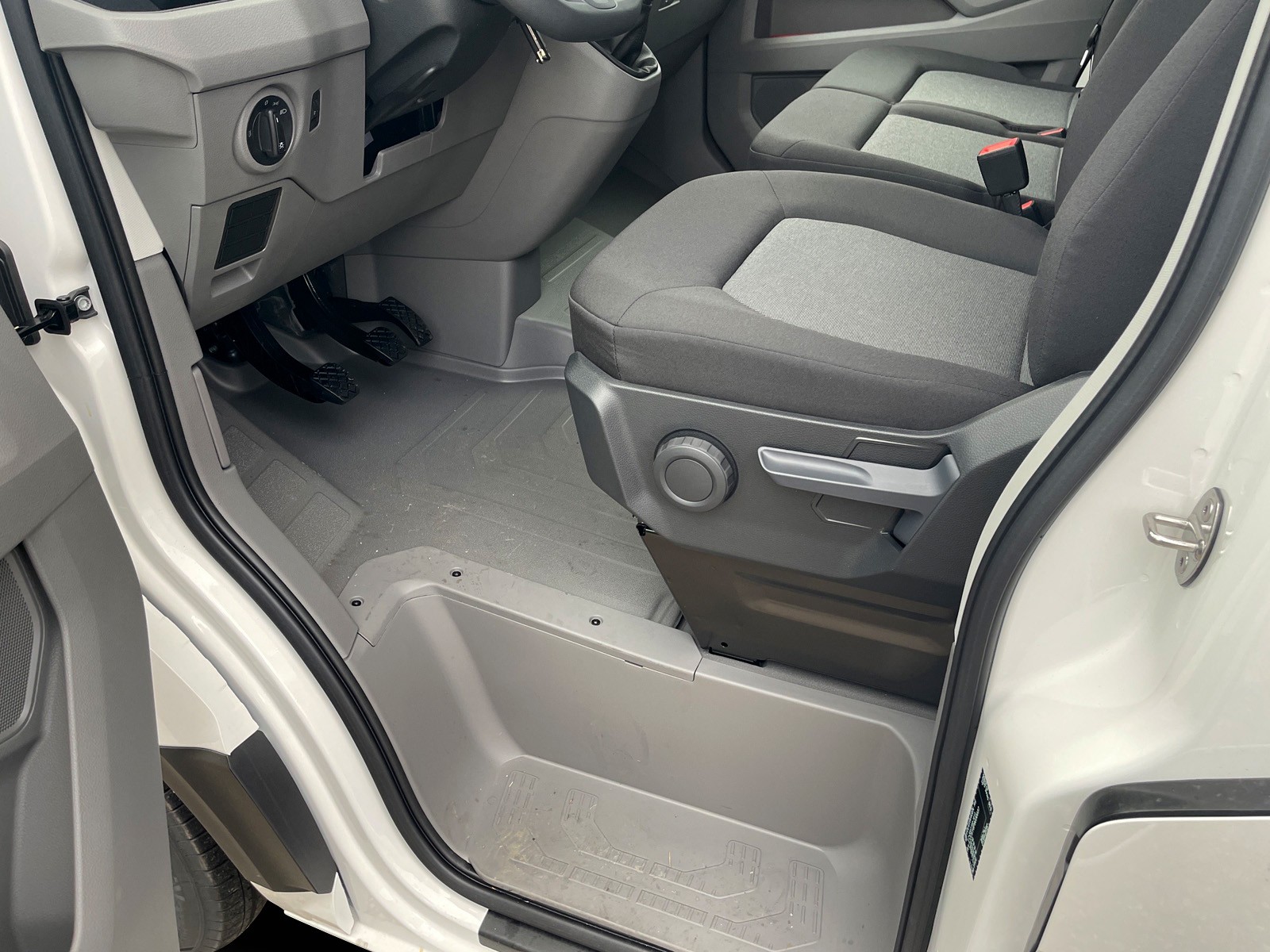 VW Crafter 35 2.0 TDI Entry L3 – utilitaire de démonstration à vendre à Thielle