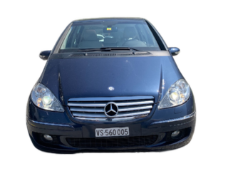 MERCEDES-BENZA200-1