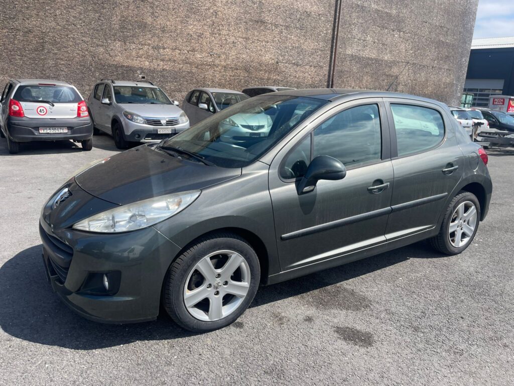Location Peugeot 207 1.4i 16V