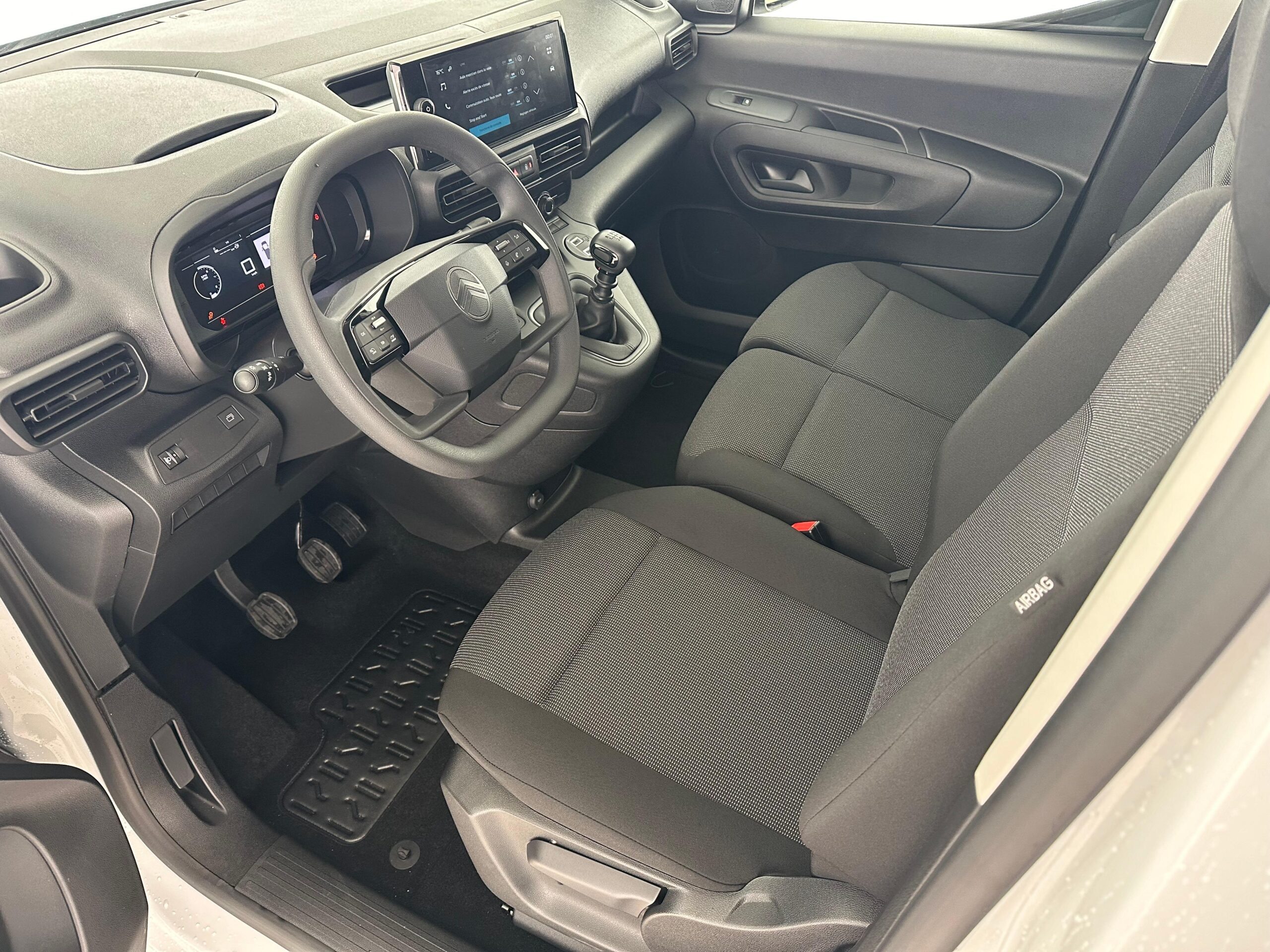 Citroen M 1.2 PureTech 110 S/S – voiture neuve à vendre à Crissier