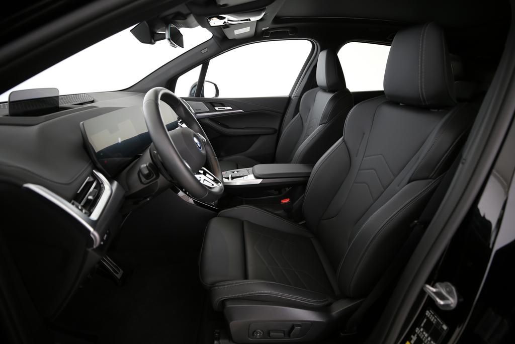 BMW 230e xDrive paddles Active Tourer – voiture d&rsquo;occasion à vendre à Crissier