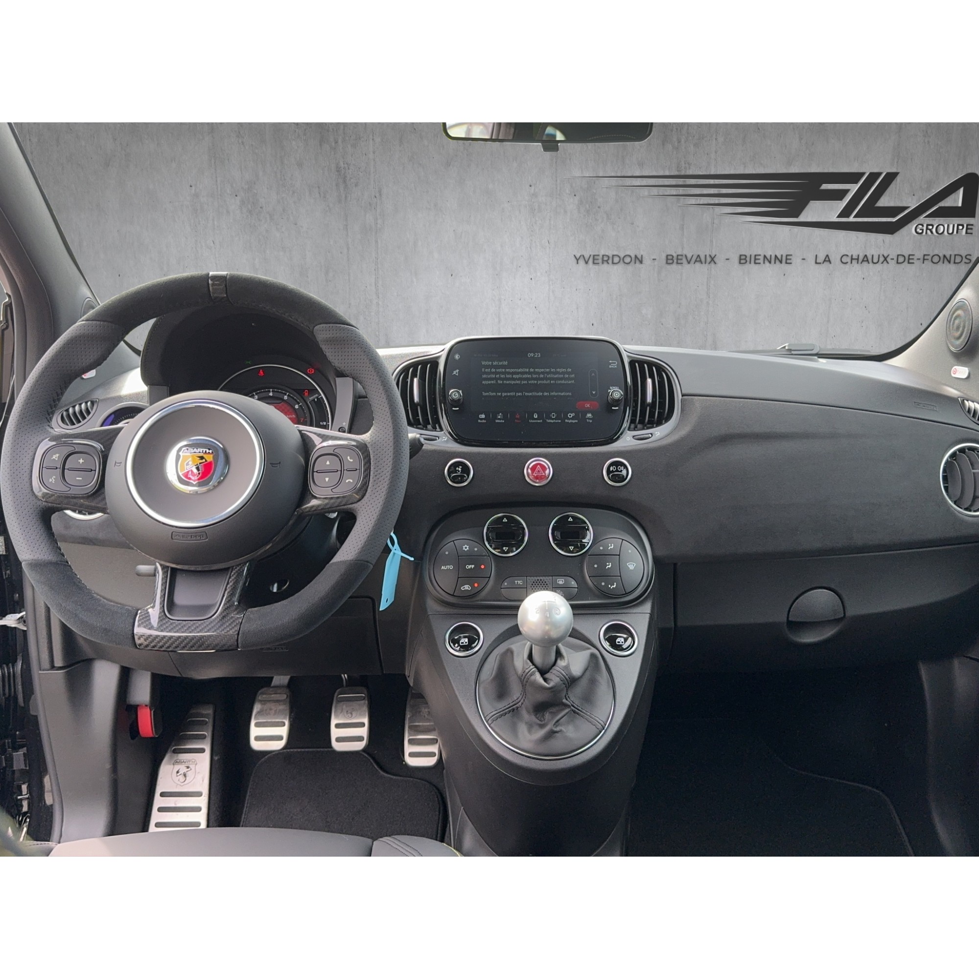 Abarth 695 Abarth 1.4 T-Jet 180 75 Annive