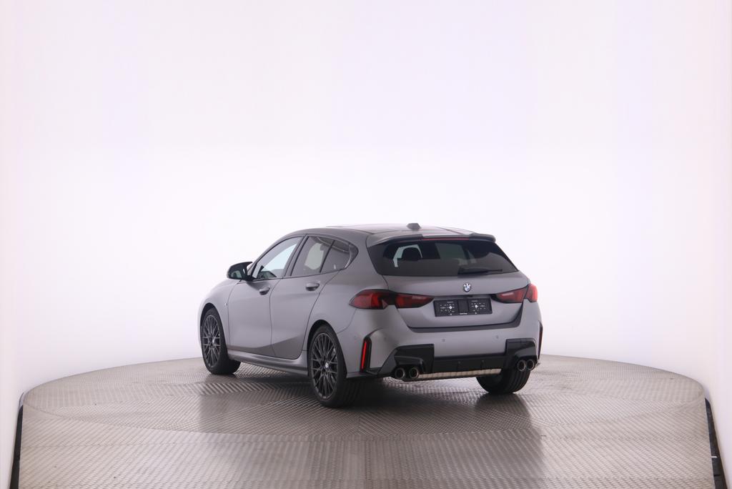 BMW M135i xDrive – voiture neuve à vendre à Crissier