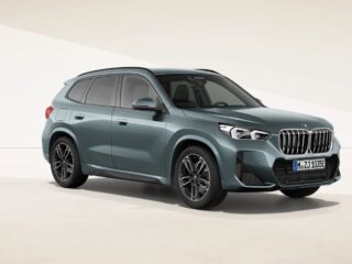 bmw-x1-xdrive25e-neuve-cape-york-grun-metallise-urfer-1