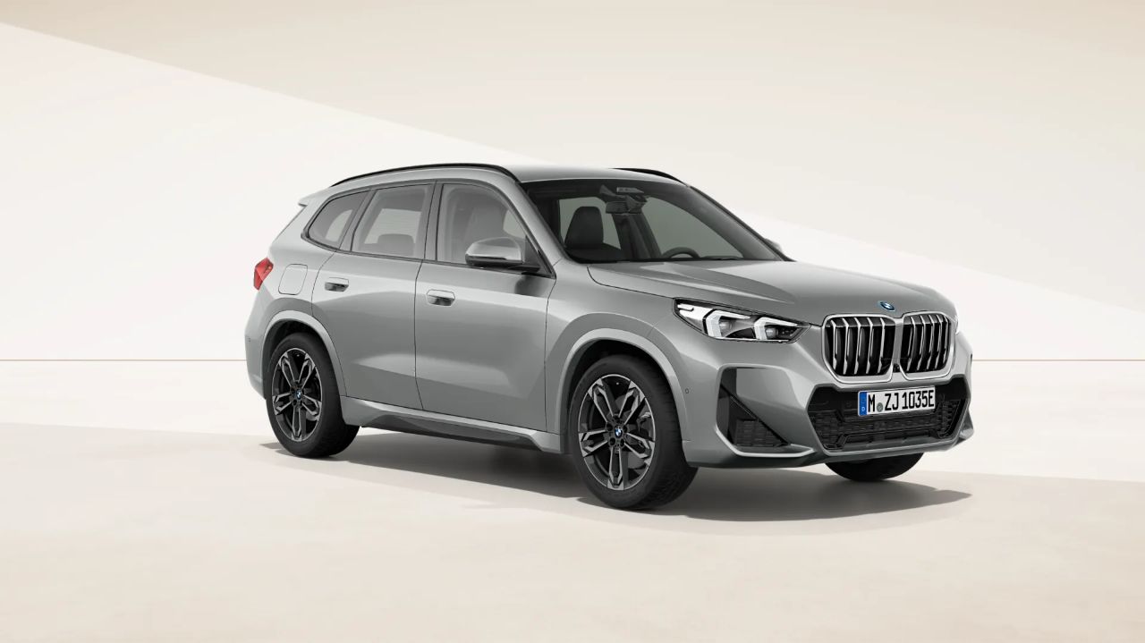 BMW X1 xDrive30e neuve – Spacesilber métallisé