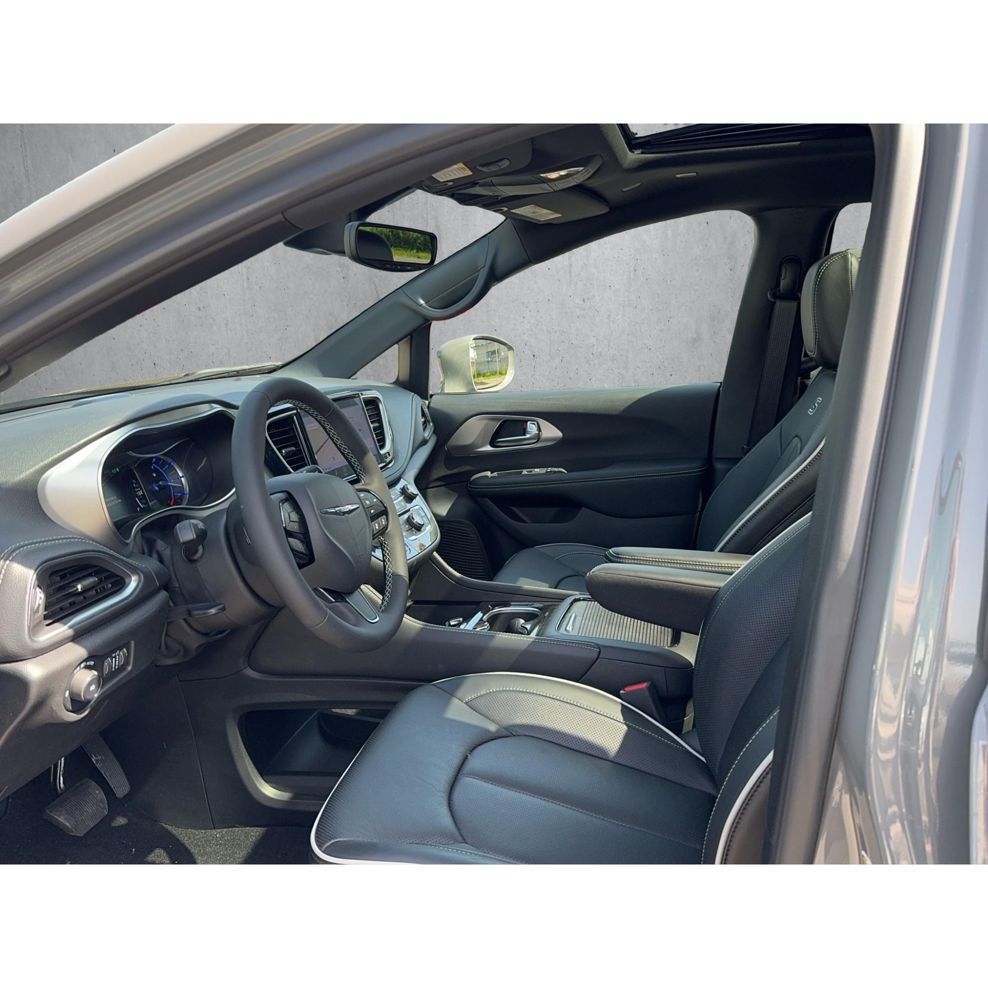 Chrysler PACIFICA Hybrid Limited S Appearance 3.