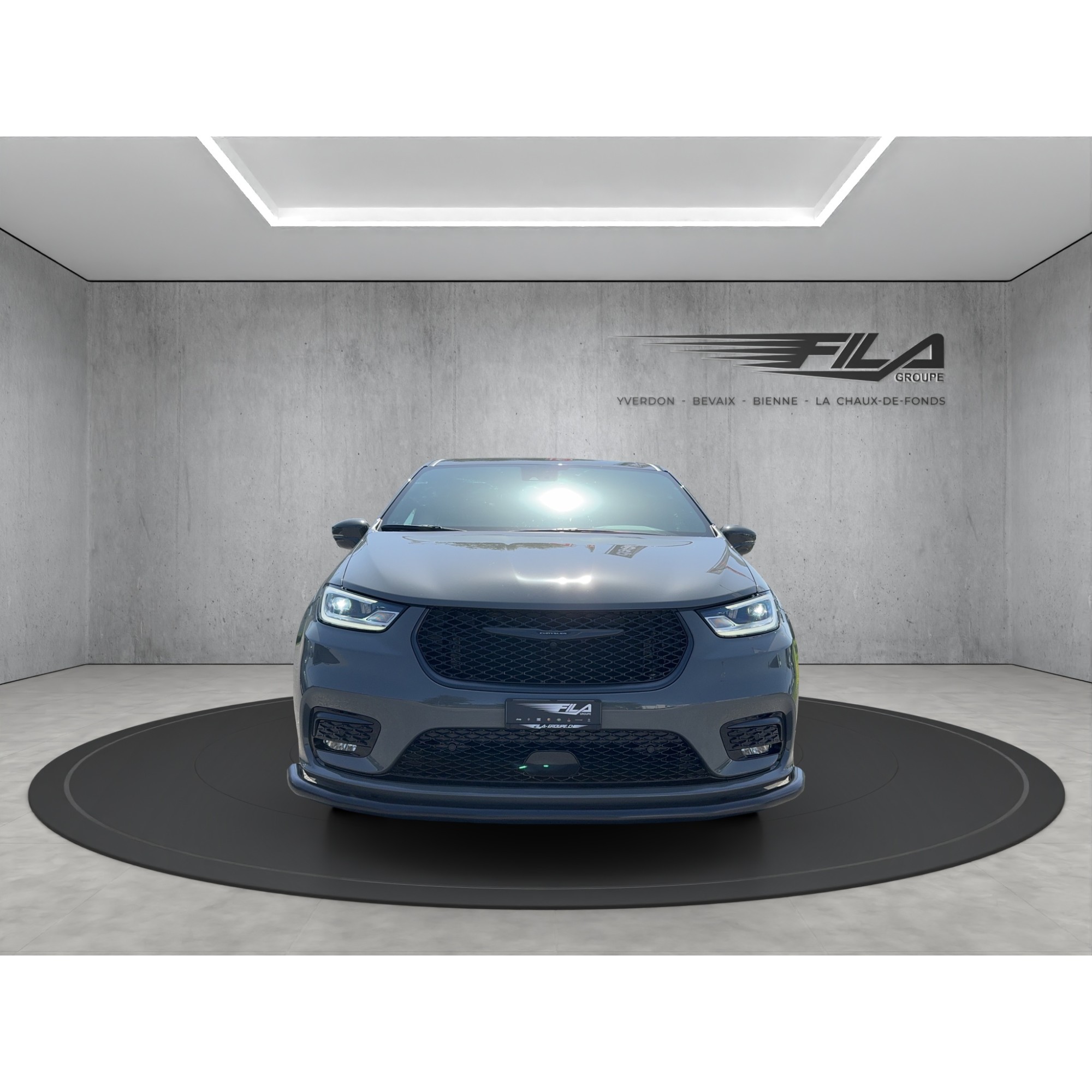 Chrysler PACIFICA Hybrid Limited S Appearance 3.