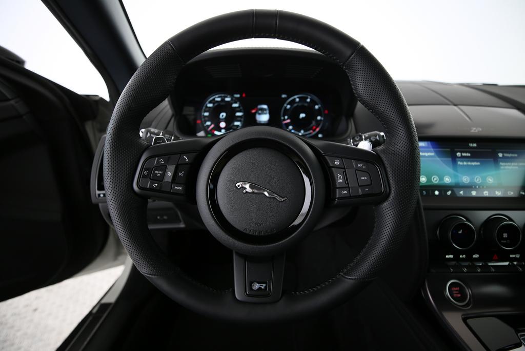 Jaguar F-Type Convertible 5.0 V8 R AWD – voiture d&rsquo;occasion à vendre à Crissier