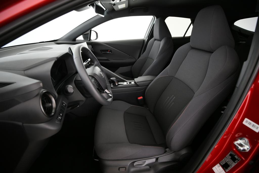 Toyota C-HR 2.0 PHEV Swiss Edition – voiture d&rsquo;occasion à vendre à Crissier