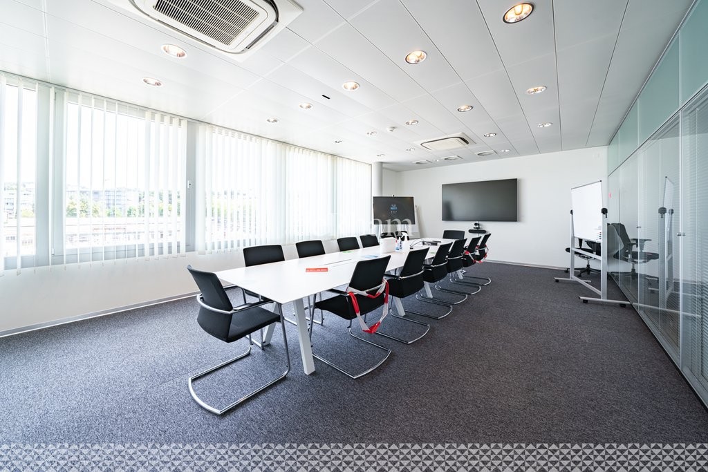 Bureaux modernes d&rsquo;env. 1120 m2 aux portes de la gare CFF