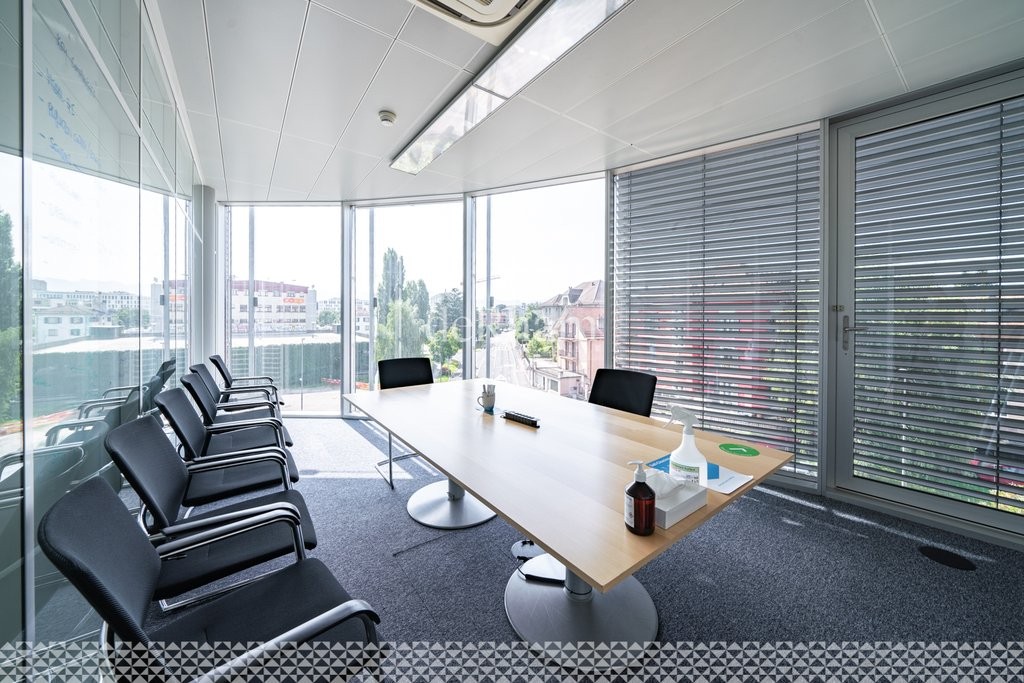 Bureaux modernes d&rsquo;env. 1120 m2 aux portes de la gare CFF