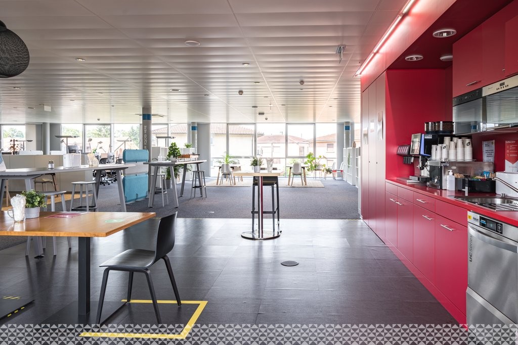 Bureaux modernes d&rsquo;env. 1120 m2 aux portes de la gare CFF