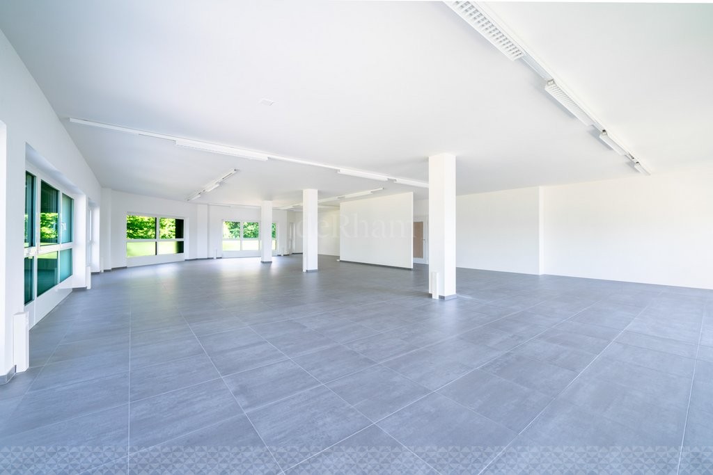 Surface de bureau de 178m2 divisible à Saint-Légier – 3 loyers offerts