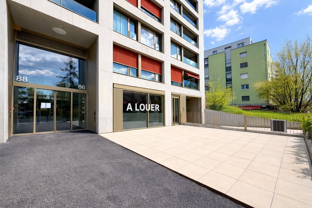 Vous rêvez d&rsquo;ouvrir un café ? Surface à louer de 84.10 m2