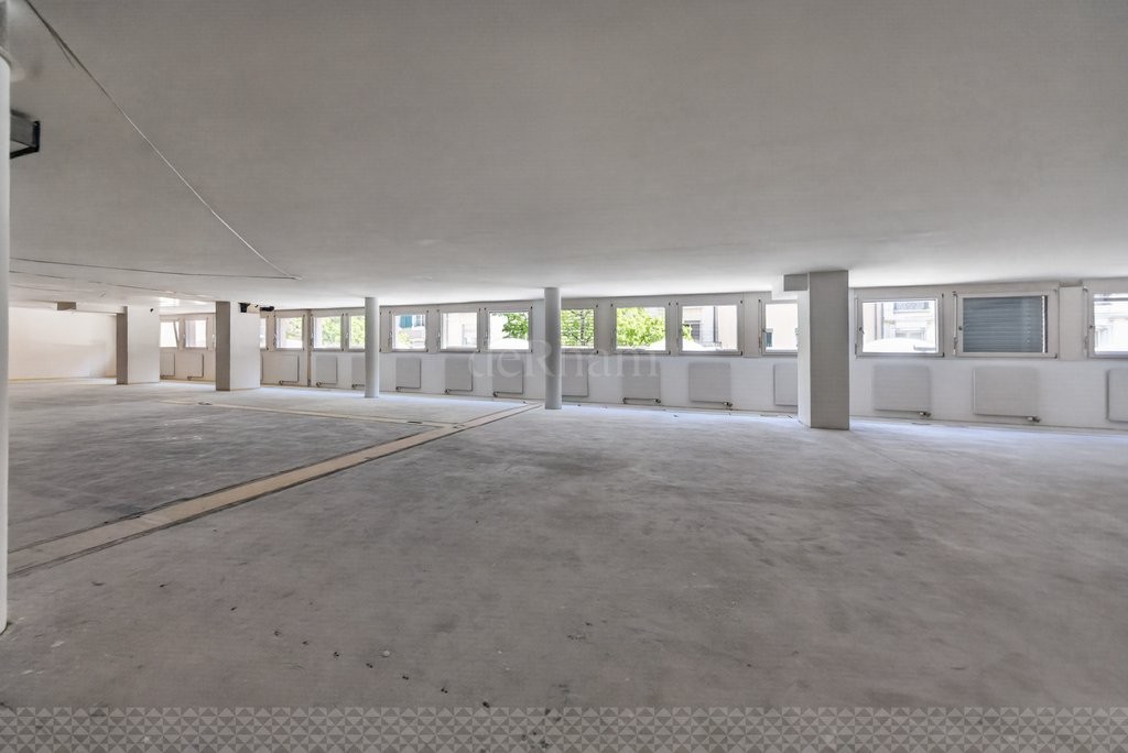 LAUSANNE CENTRE – SURFACE COMMERCIALE BRUTE DE 404 m2 À CHAUDERON
