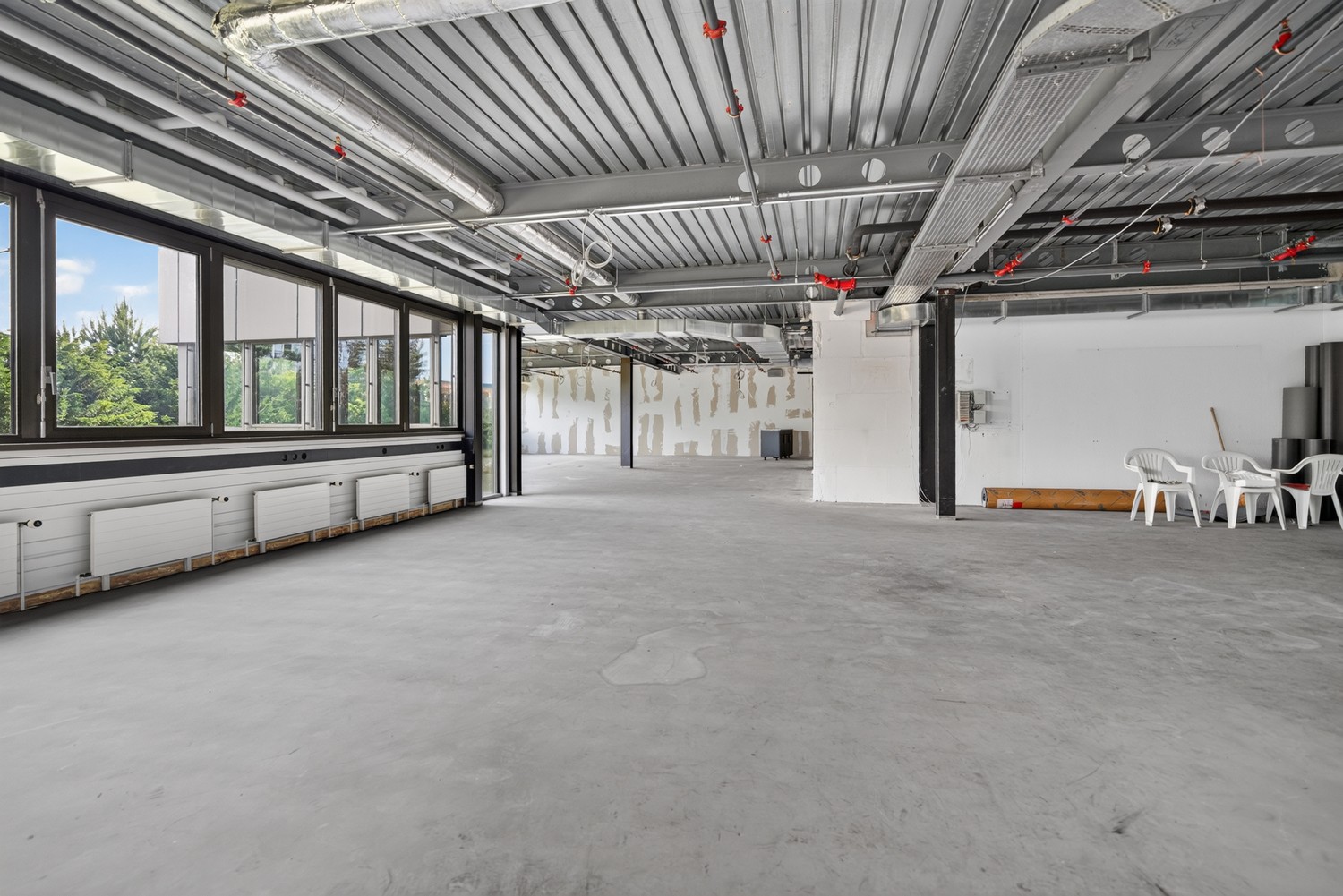 Bureaux rénovés de 271m2 à louer à Saint-Sulpice