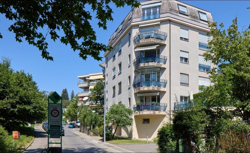 Appartement de 3.5 pièces au 5ème étage avec poste de conciergerie