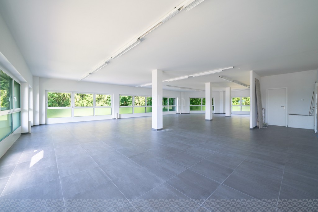 Surface de bureau de 70m2 et 100m2 à Saint-Légier
