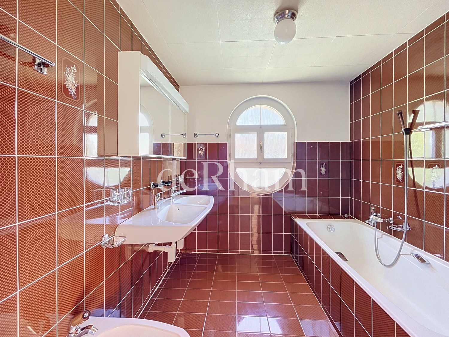Bel appartement en duplex de 7 pièces avec jardin privatif!
