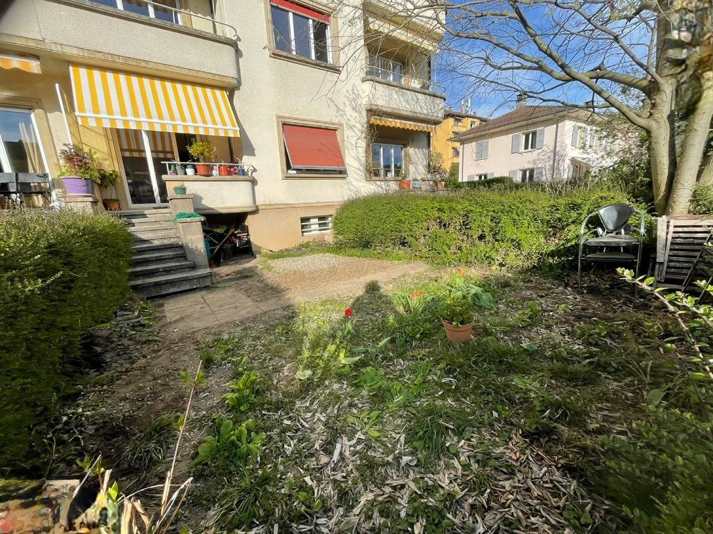 Charmant 2.5 pièces en cours de rénovation avec jardin