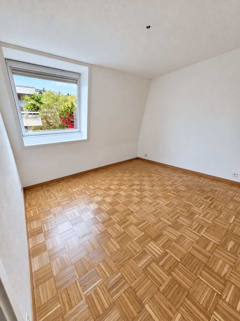 Appartement de 3.5 pièces au 5ème étage avec poste de conciergerie