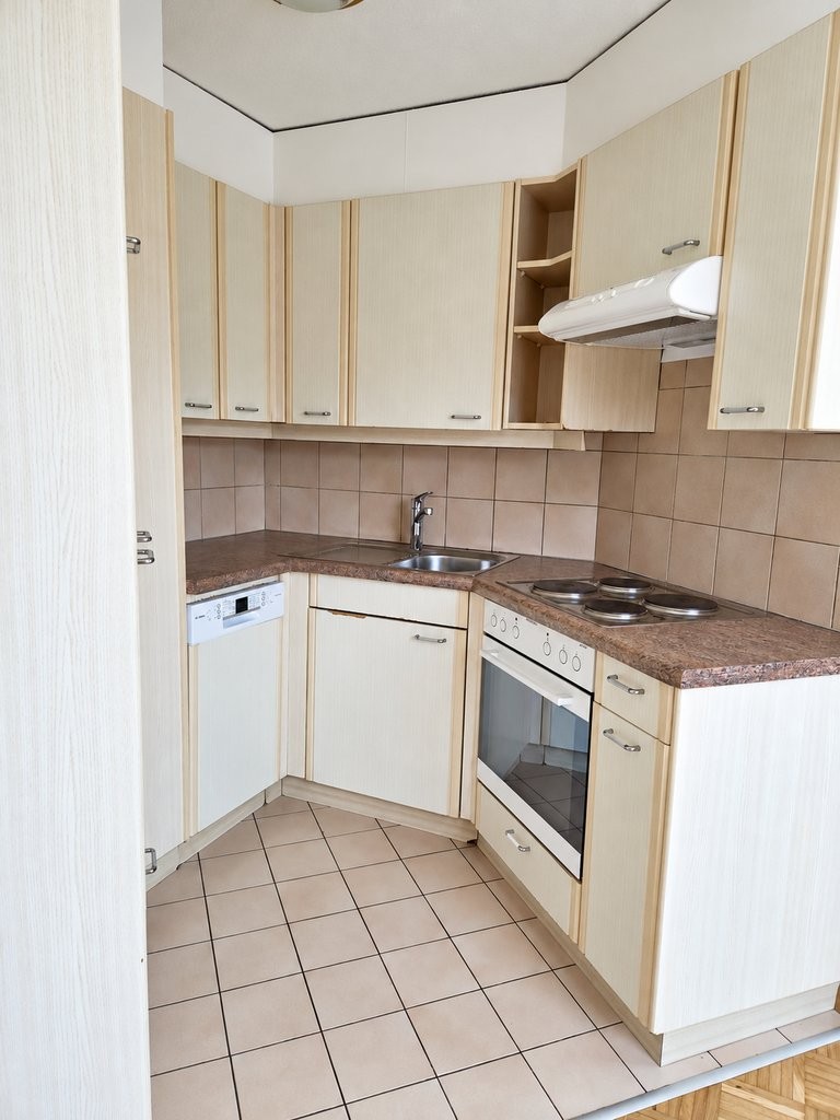 Appartement de 3.5 pièces au 5ème étage avec poste de conciergerie