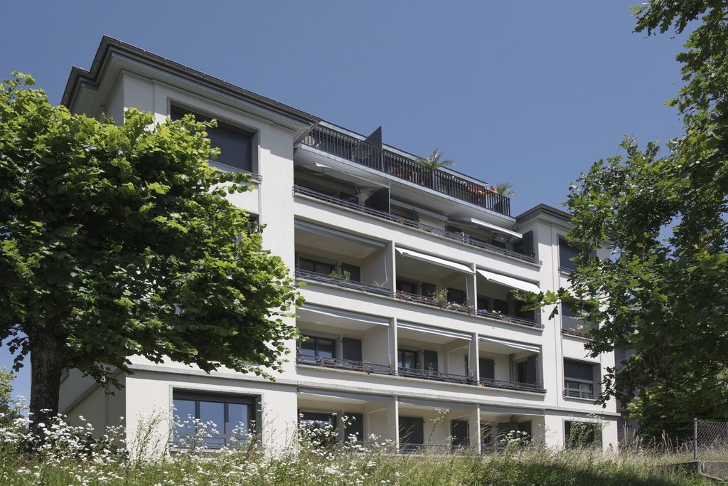 Place de parc extérieure