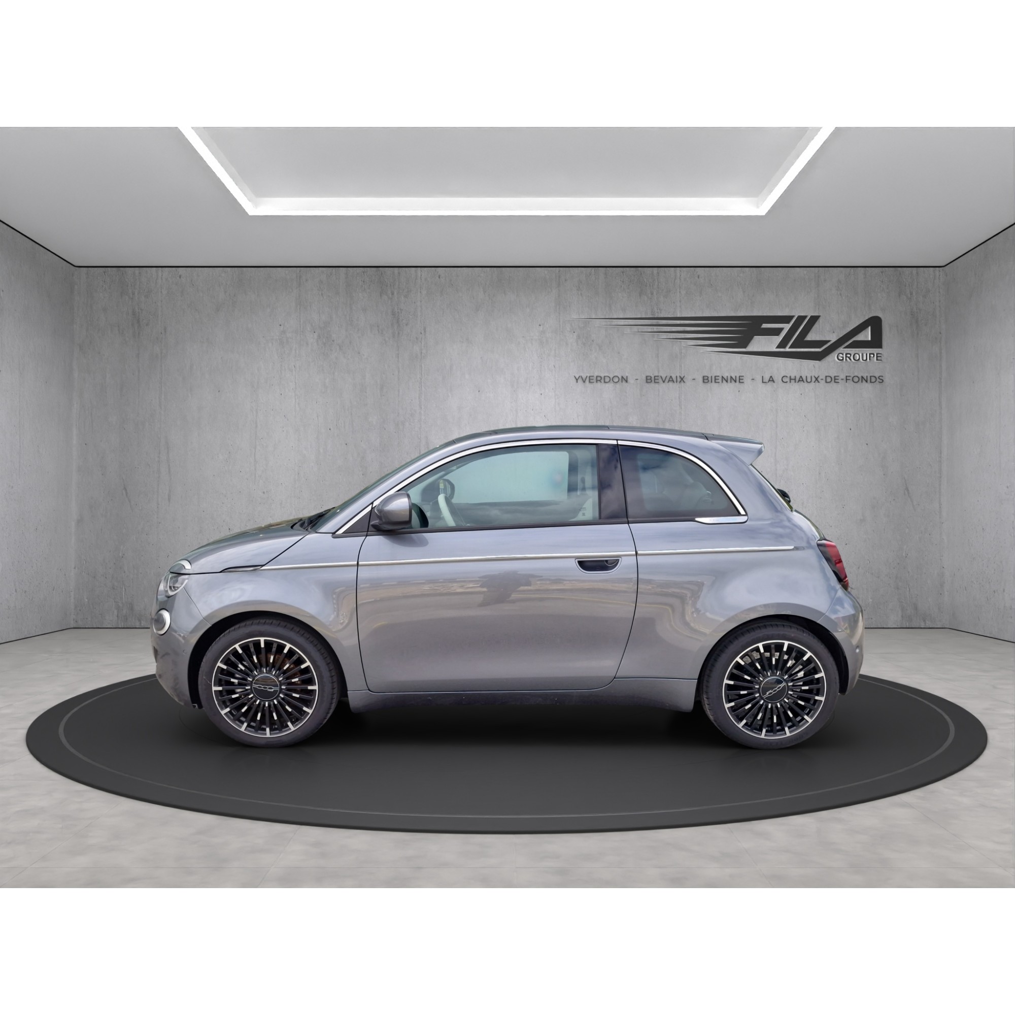 Fiat 500 E La Prima by Bocelli Top