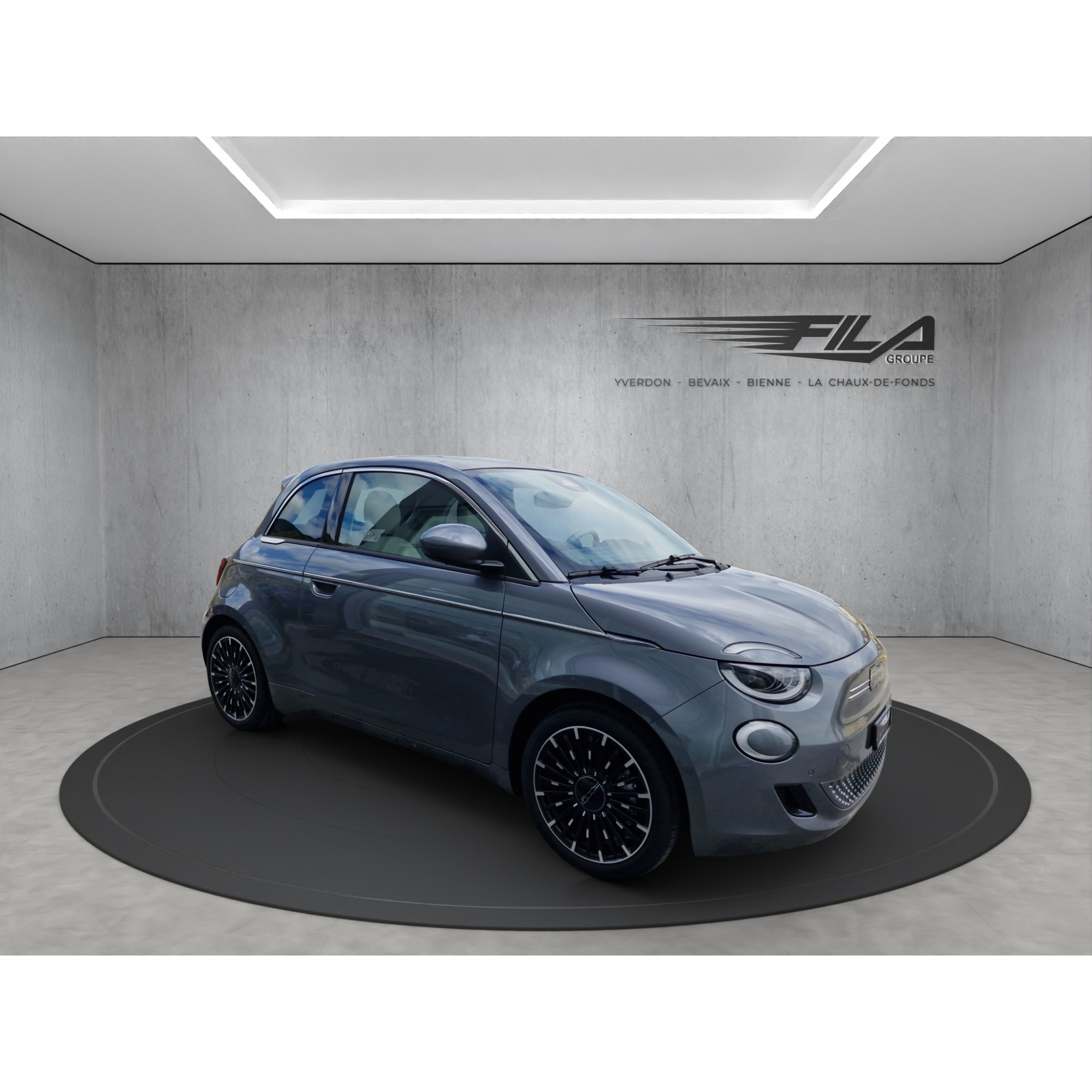 Fiat 500 E La Prima by Bocelli Top