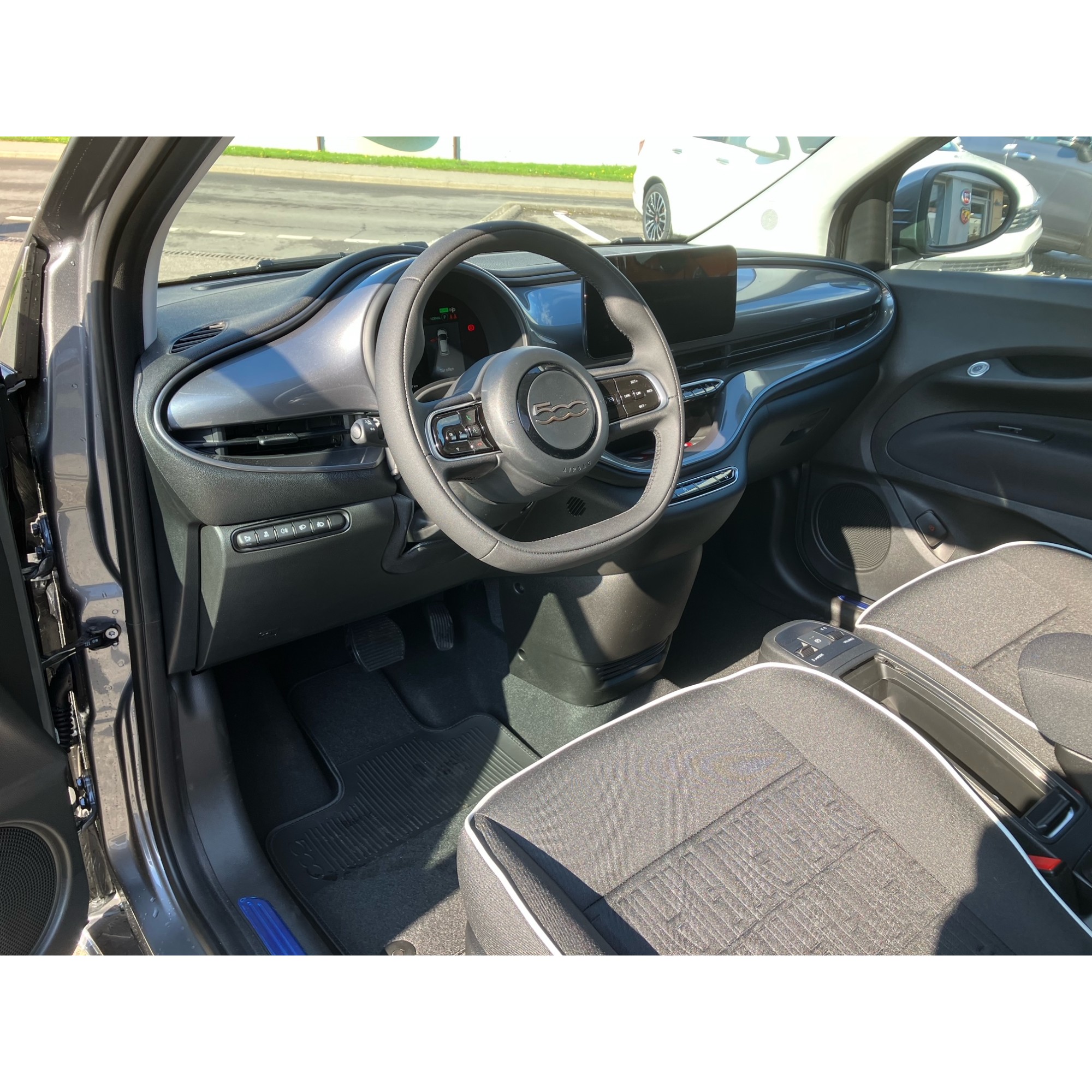 Fiat 500 E Swiss Edition