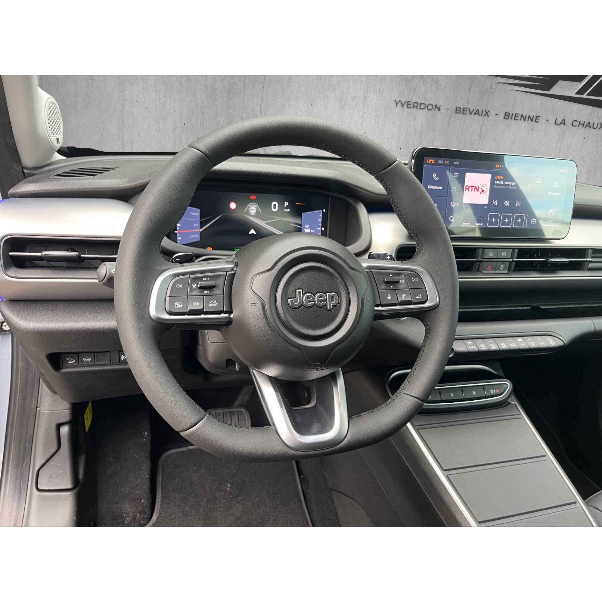 Jeep AVENGER 1.2 MHEV Summit