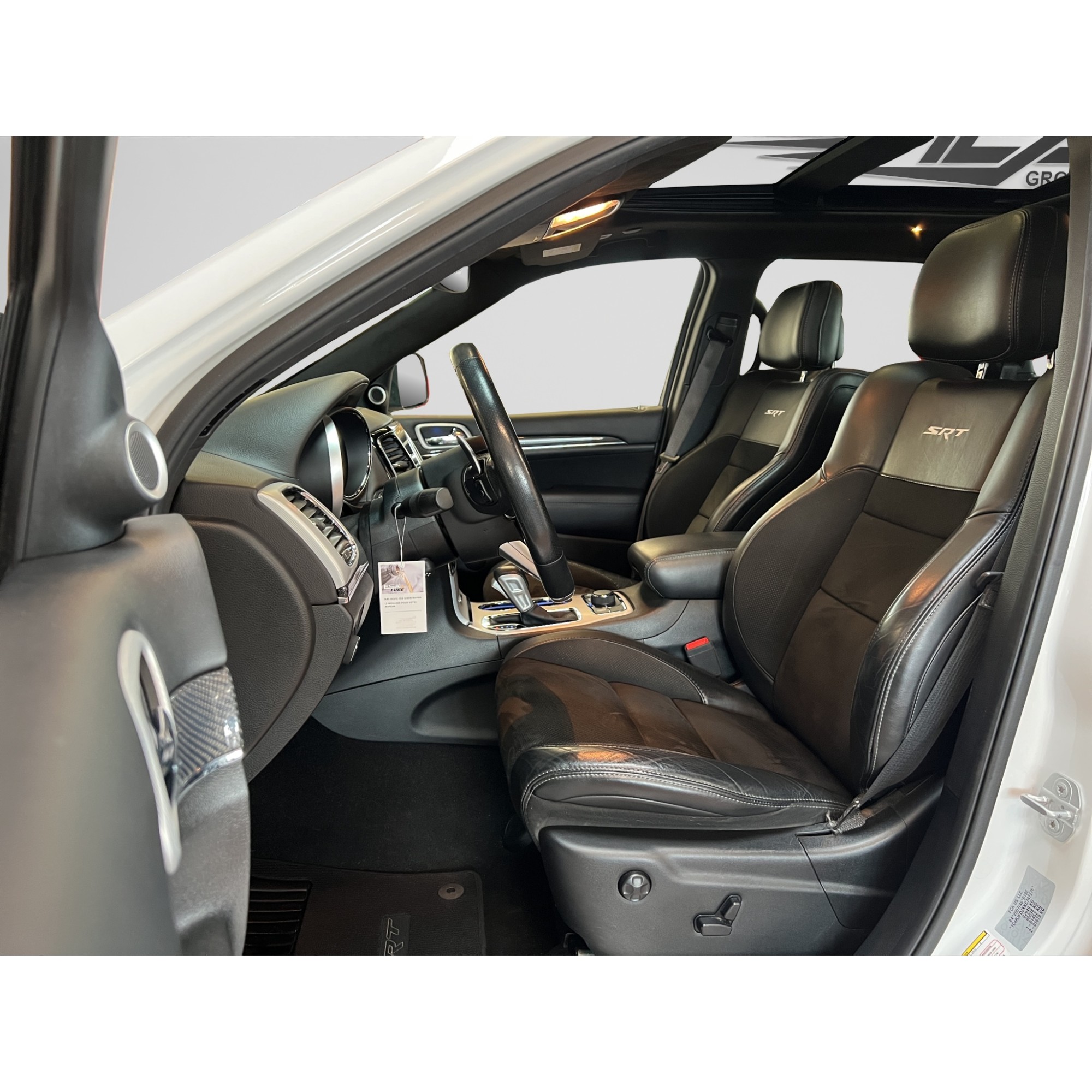 Jeep GRAND CHEROKEE 6.4 V8 HEMI SRT8