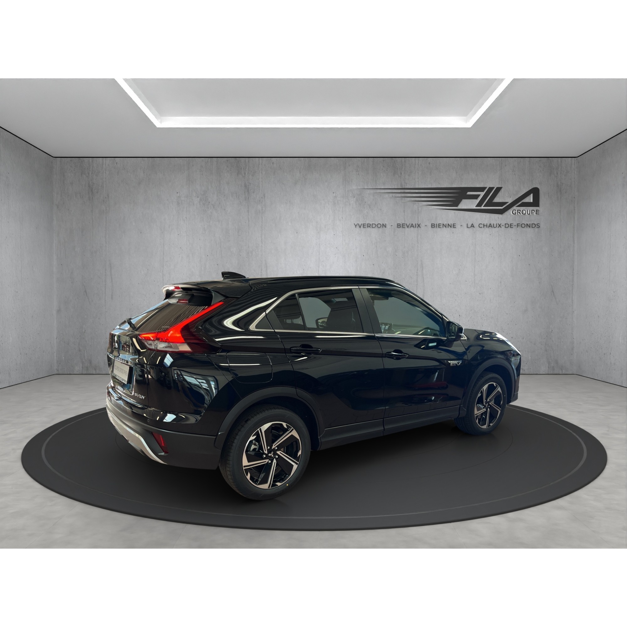 Mitsubishi ECLIPSE CROSS 2.4 PHEV Invite 4×4