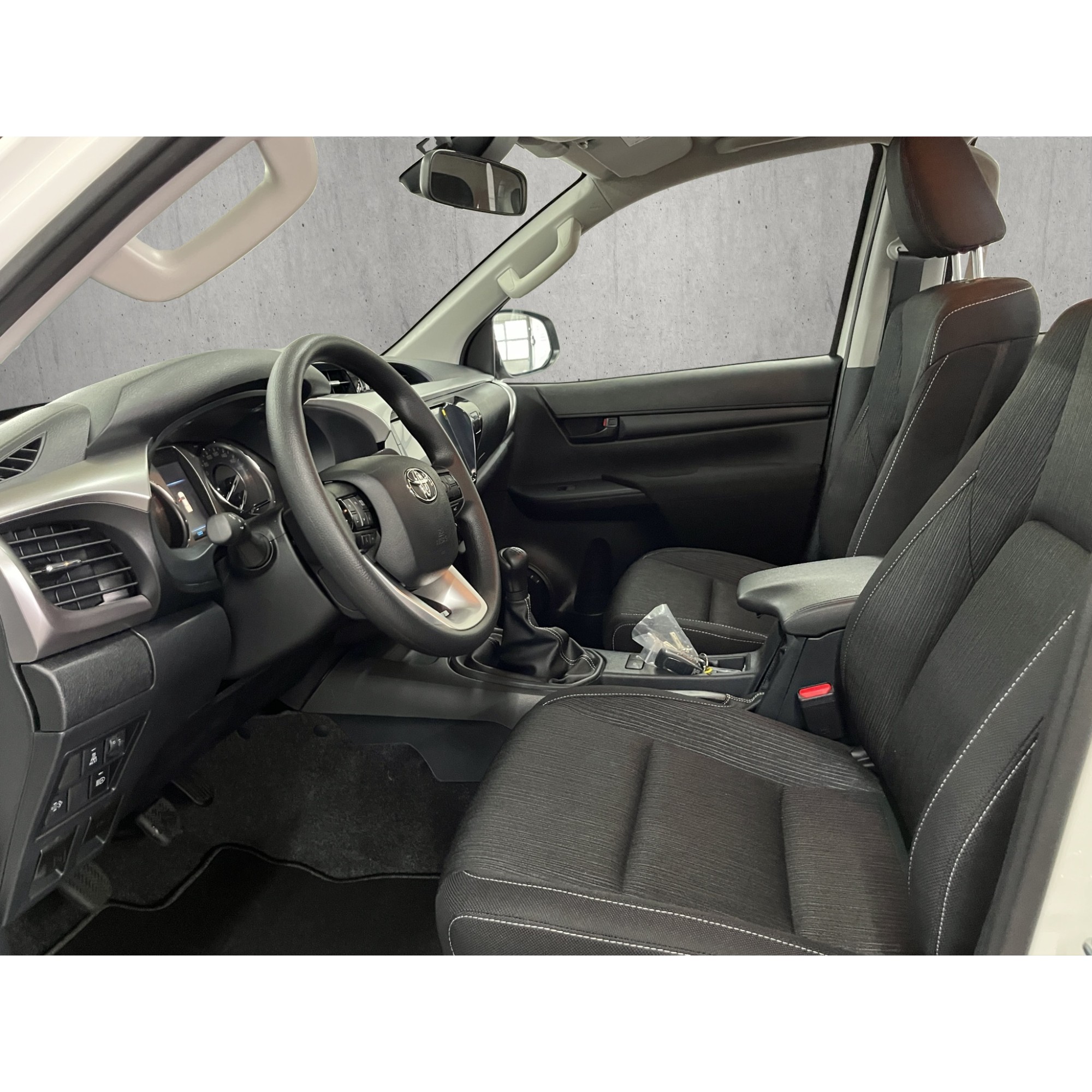Toyota HILUX DC-pick-up 2.8D-4D Comfort