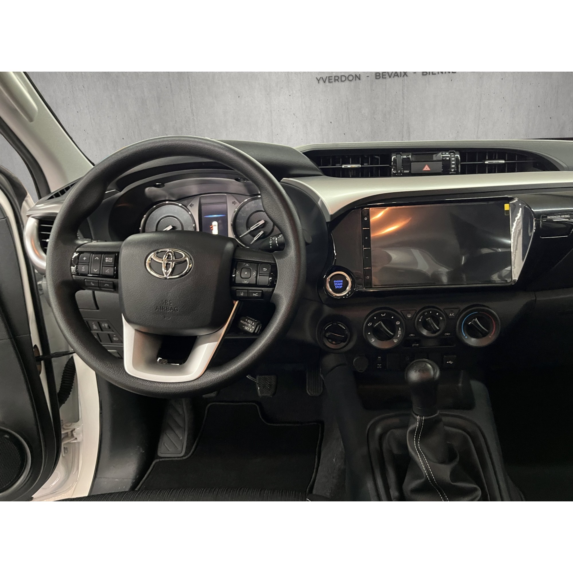 Toyota HILUX DC-pick-up 2.8D-4D Comfort