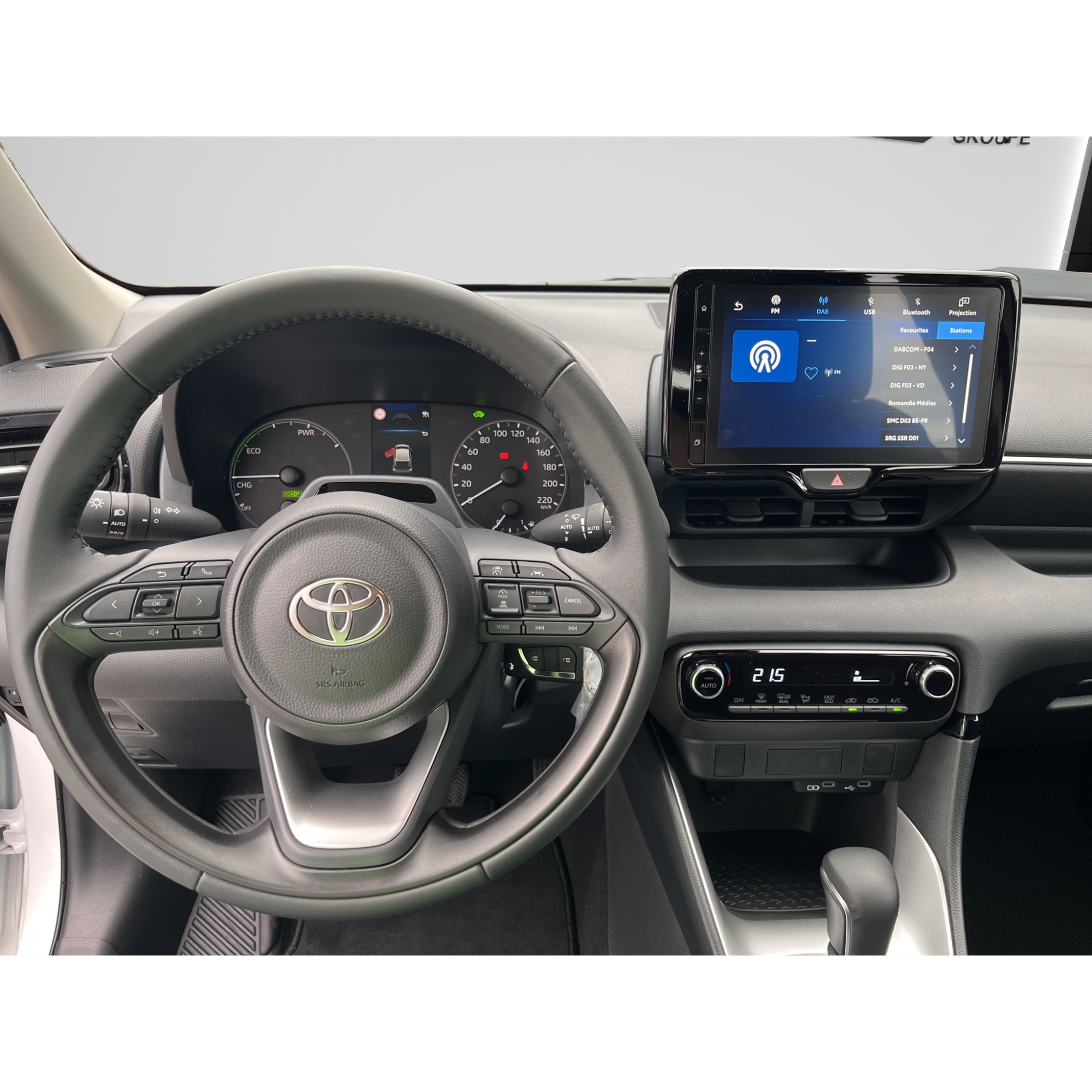 Toyota YARIS 1.5 VVT-i HSD Comfo
