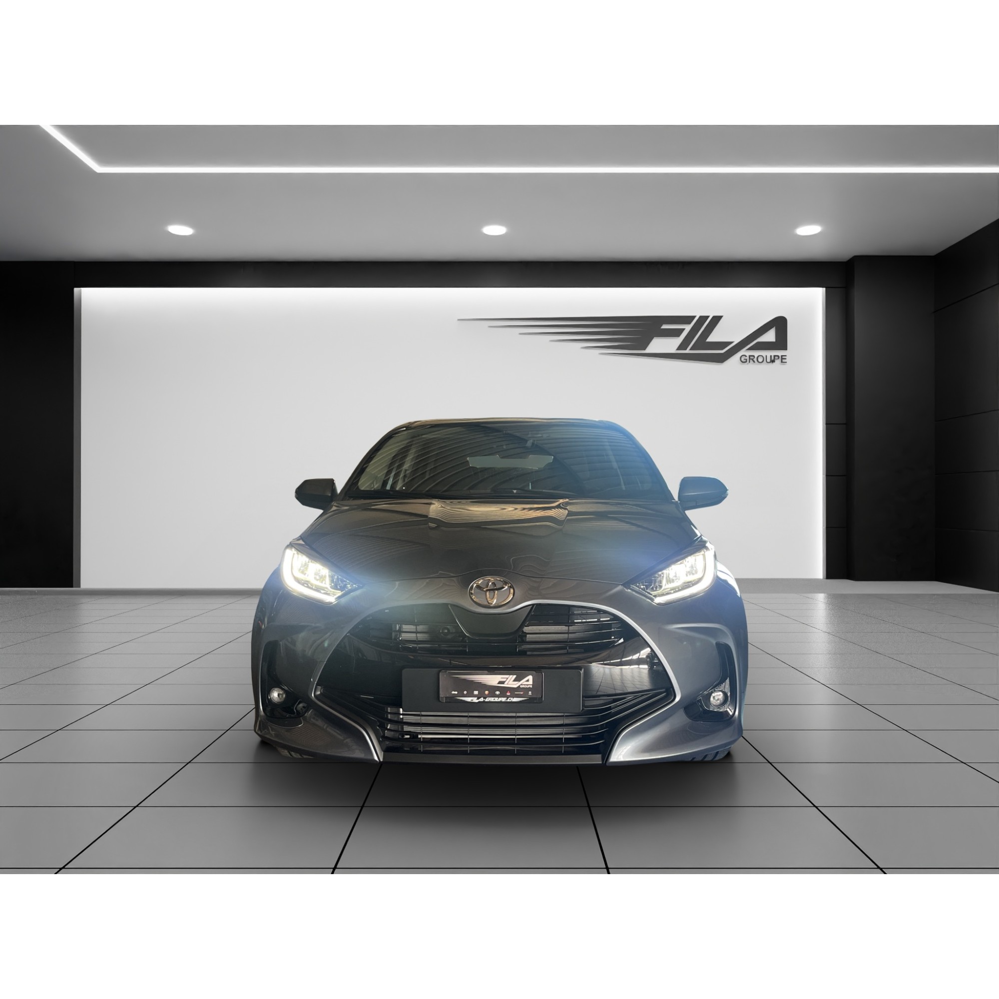 Toyota YARIS 1.5 VVT-i HSD Trend